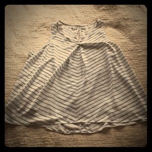 Flowing Sleeveless shirt